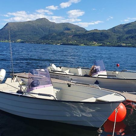 Holiday Home Kvernesfjorden Steinsgrenda المظهر الخارجي الصورة