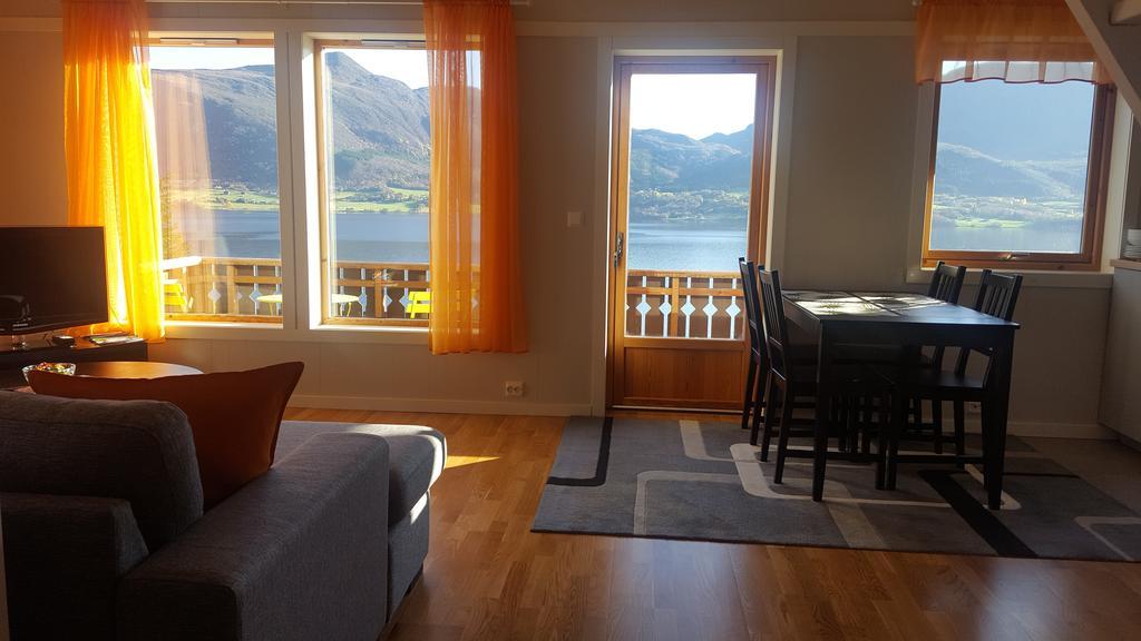 Holiday Home Kvernesfjorden Steinsgrenda المظهر الخارجي الصورة